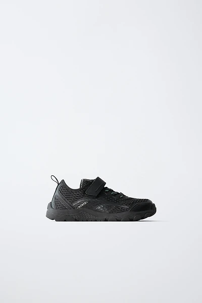 BAREFOOT SNEAKERS