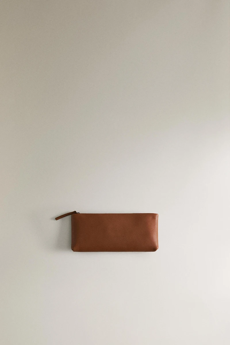 LEATHER CASE