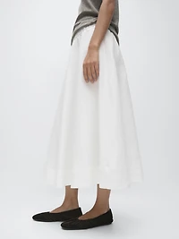 Flowing midi skirt with elastic detail