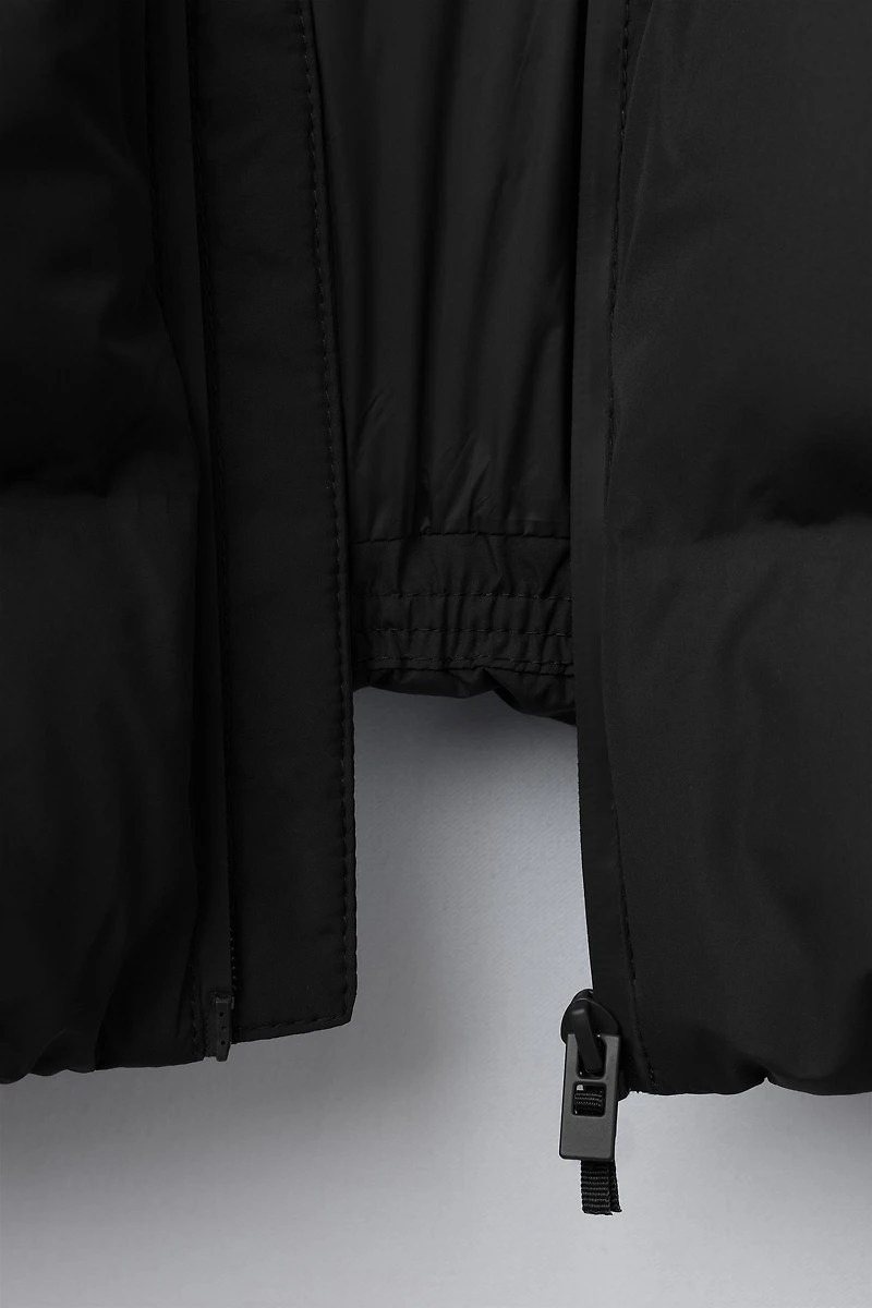 WATER REPELLENT PUFFER COAT WITH LABEL