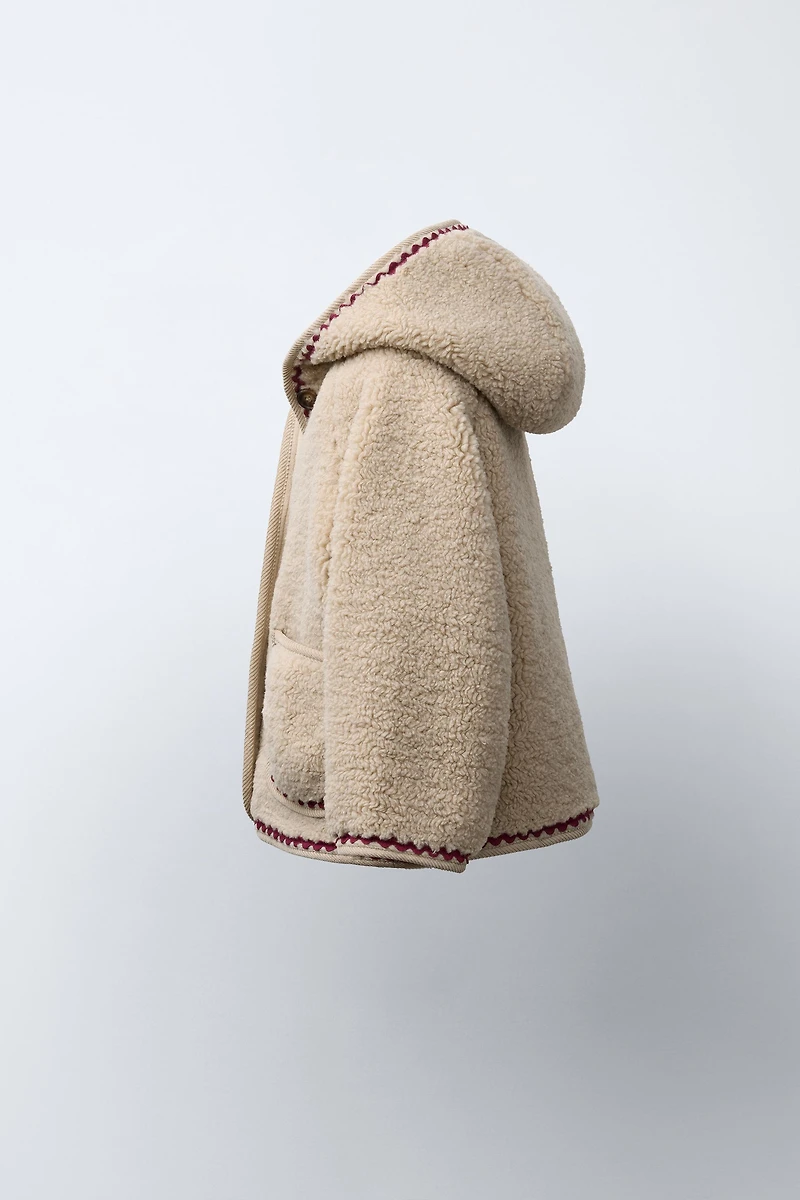 WAVY TRIM FLEECE JACKET WITH POLAR LINING