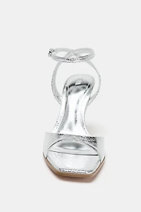 PATENT EFFECT HEELED SANDALS
