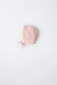 CONTRAST LACE KNIT BONNET