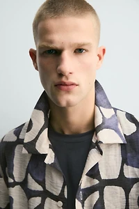 GEOMETRIC PRINT SHIRT