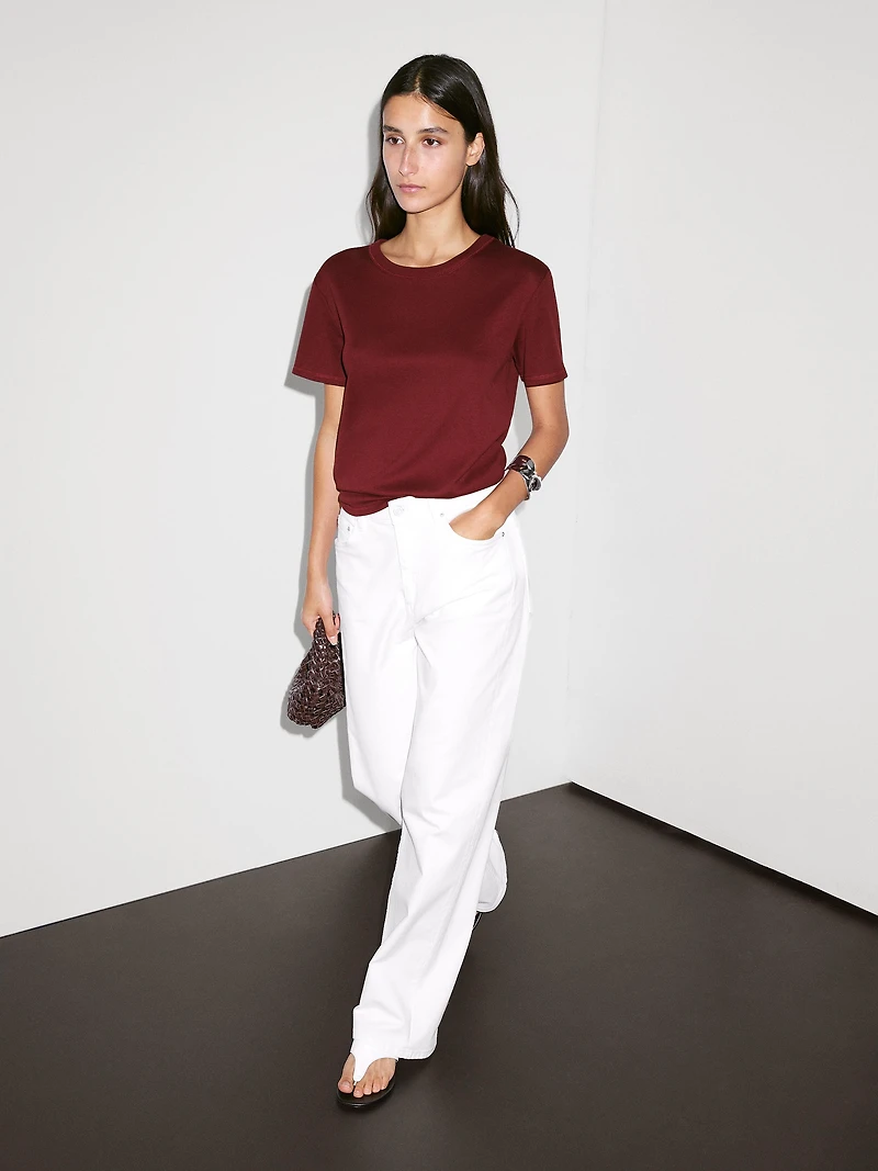 Regular fit t-shirt with collar detail