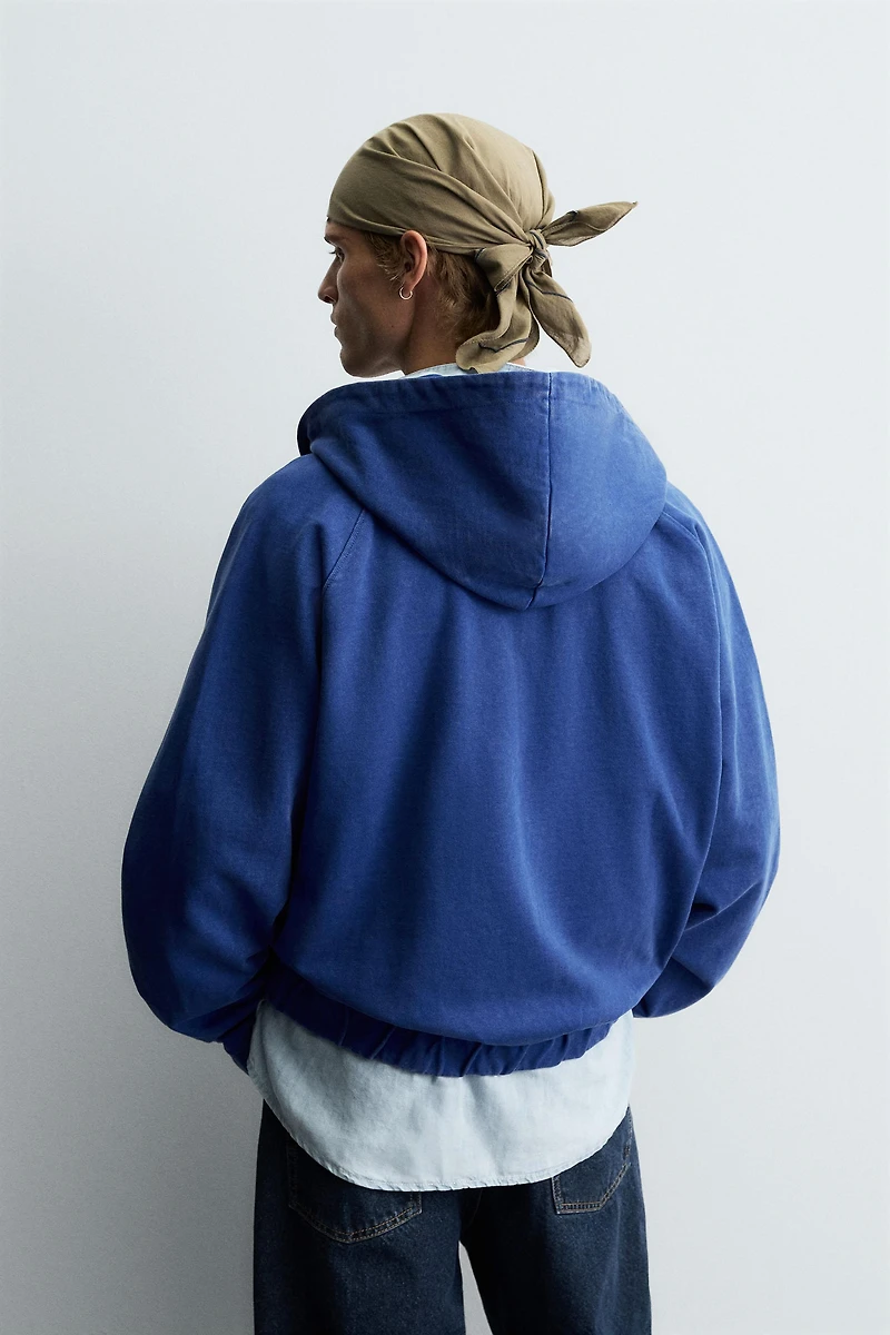 BOXY FIT HOODIE SWEATSHIRT