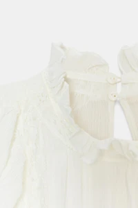 COTTON GAUZE LACE TRIM RUFFLED BLOUSE