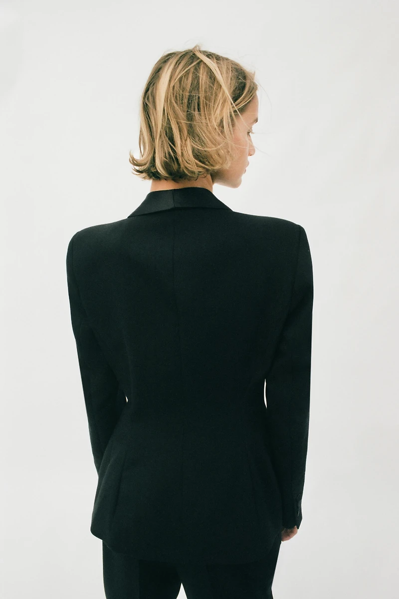 TAILORED TUXEDO BLAZER