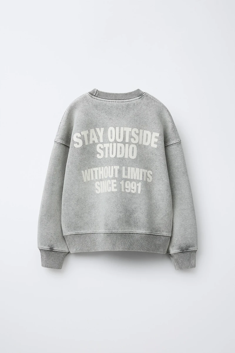 WASHED EFFECT TEXT SWEATSHIRT