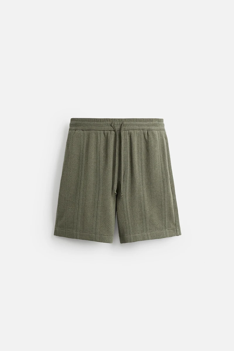 JACQUARD TEXTURED SHORTS