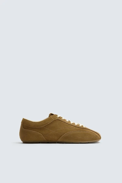 LIMITED EDITION LEATHER SNEAKERS