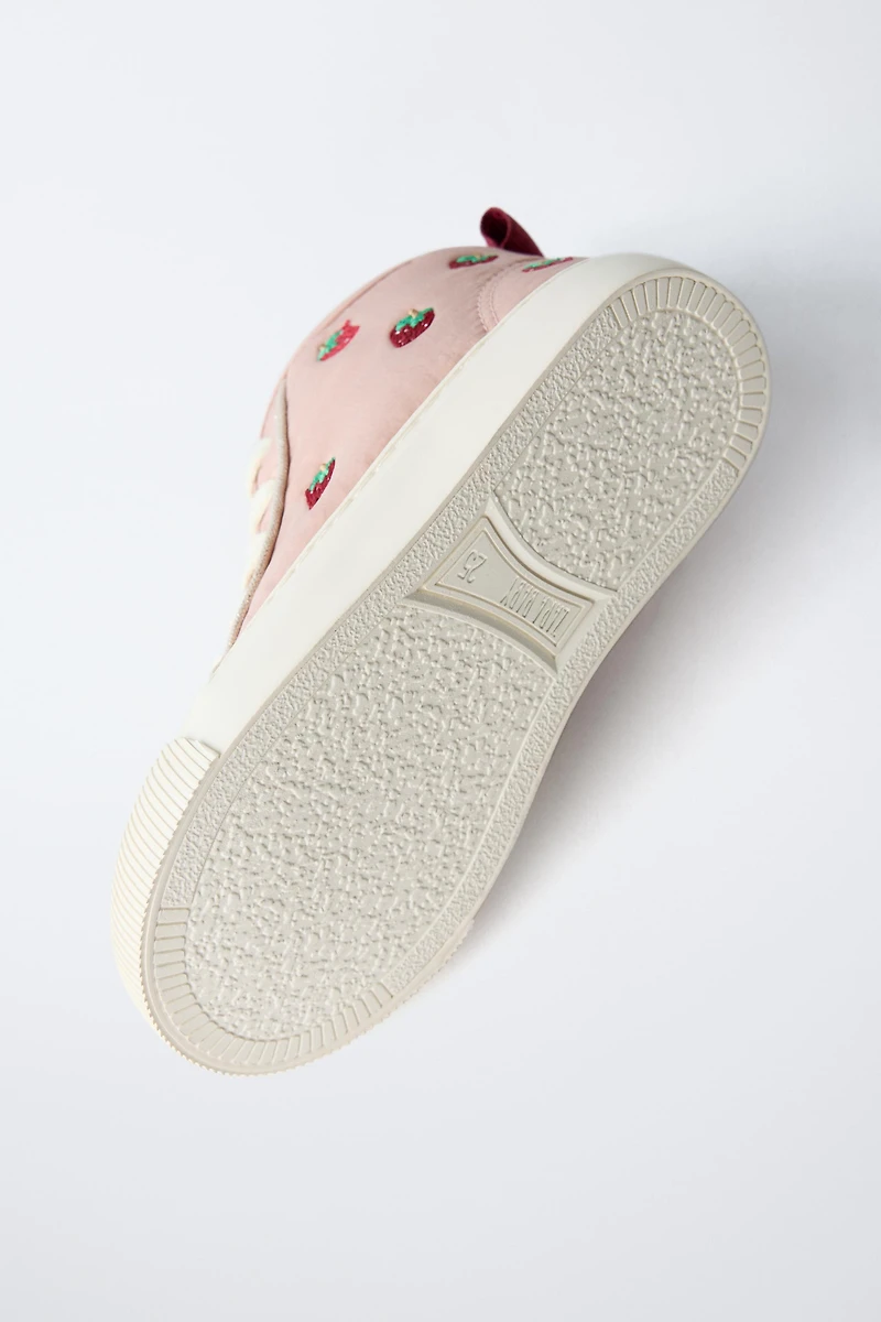 BASKETS MONTANTES FRAISES