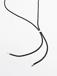 Necklace with oval pendant