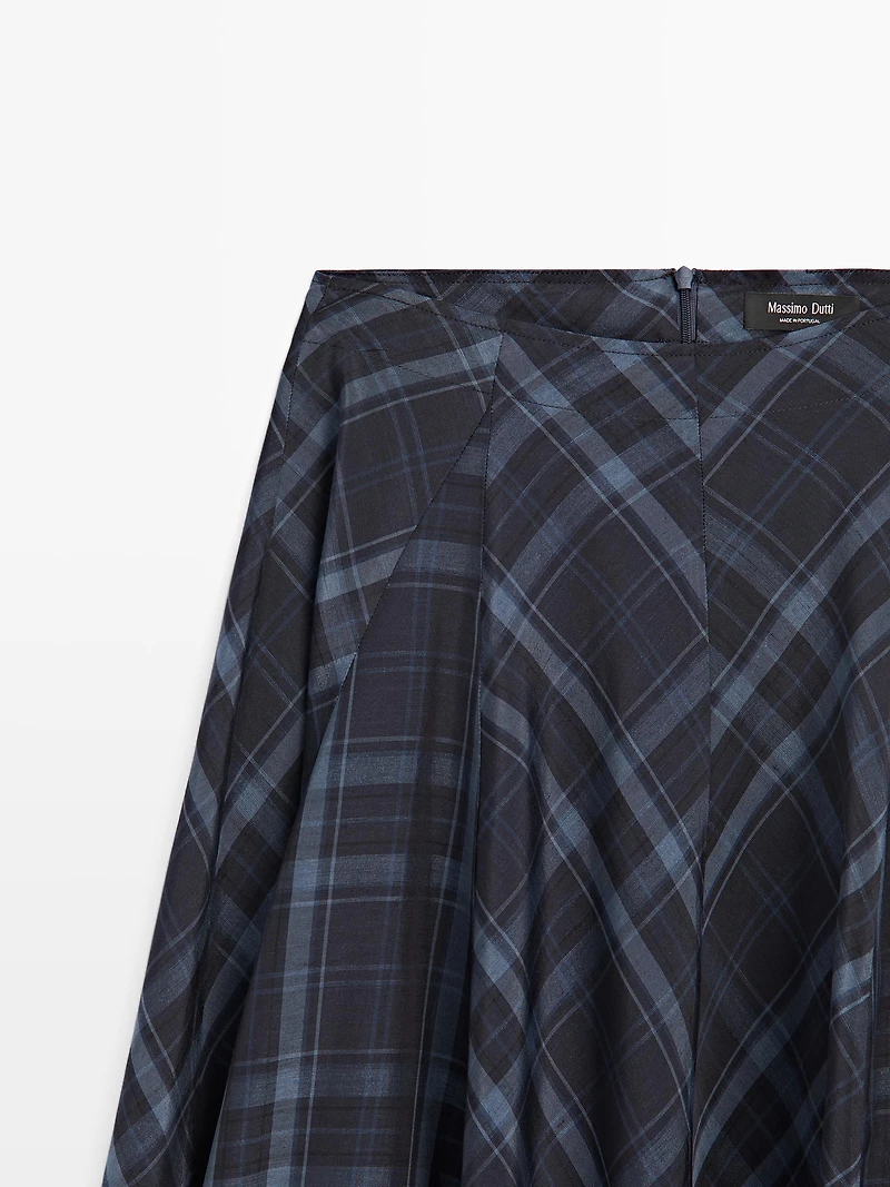 Check print flowing godet skirt