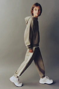 HOODIE AND STRIPED JOGGER PANTS SET