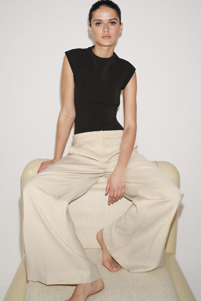STRETCH CUT OUT BODYSUIT