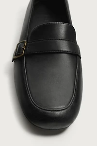 LEATHER LOAFERS