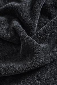 VELOUR OVERLOCK BATH TOWEL