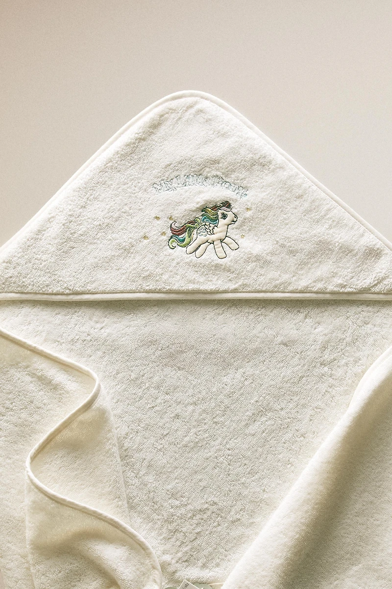 SERVIETTE DE BAIN À CAPUCHE EN ÉPONGE MY LITTLE PONY©