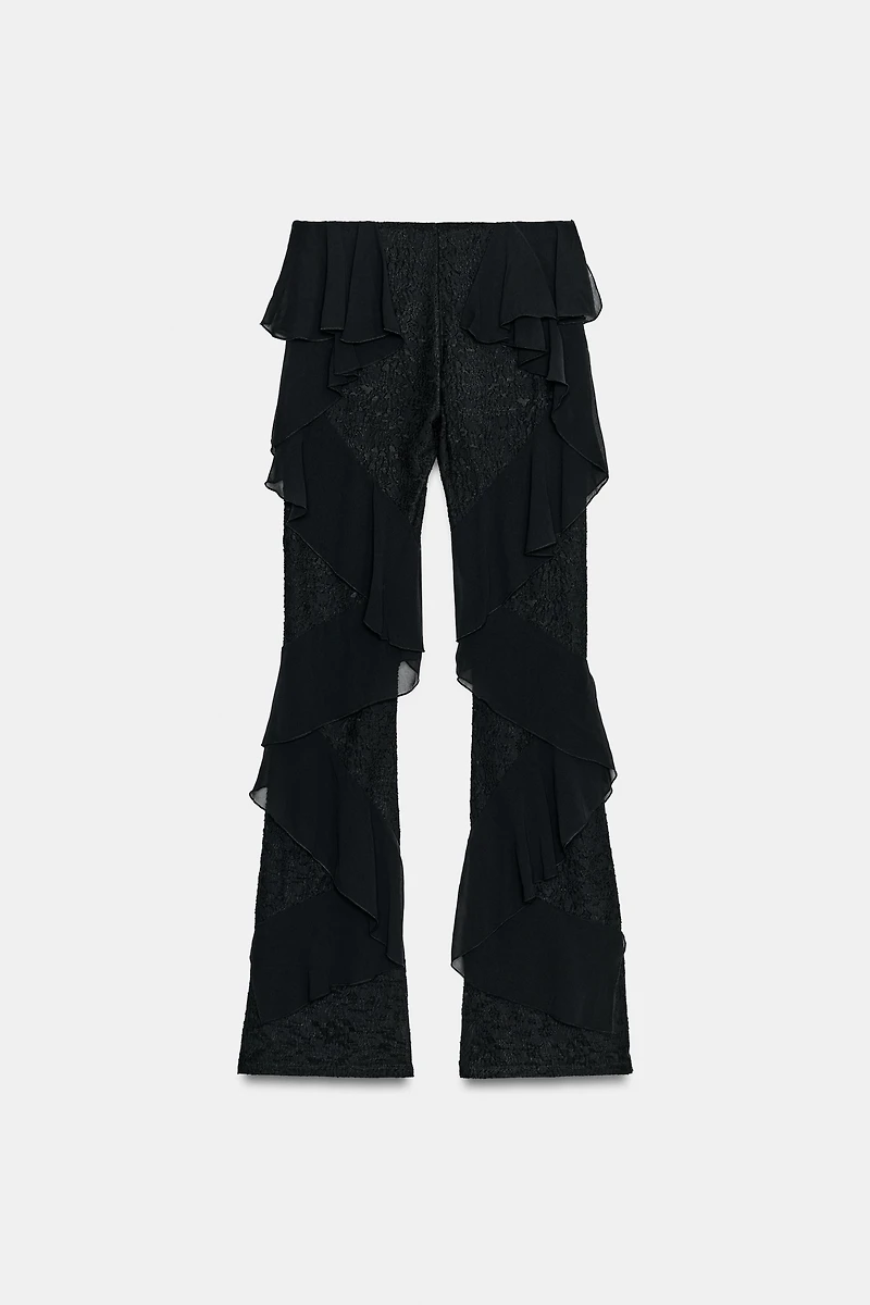 PANTALON EN DENTELLE À VOLANTS