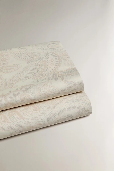 DRAP DE DESSUS SATIN PAISLEY