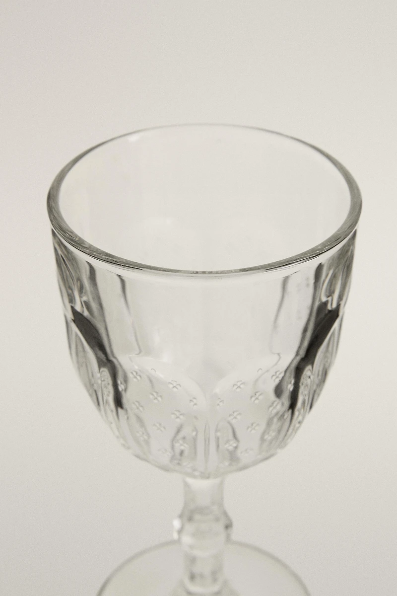 VERRE À VIN RELIEF FLEURI