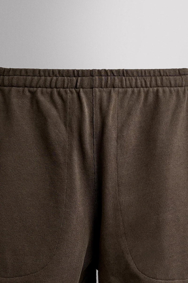 SHORT DE JOGGING ÉPAIS 9"