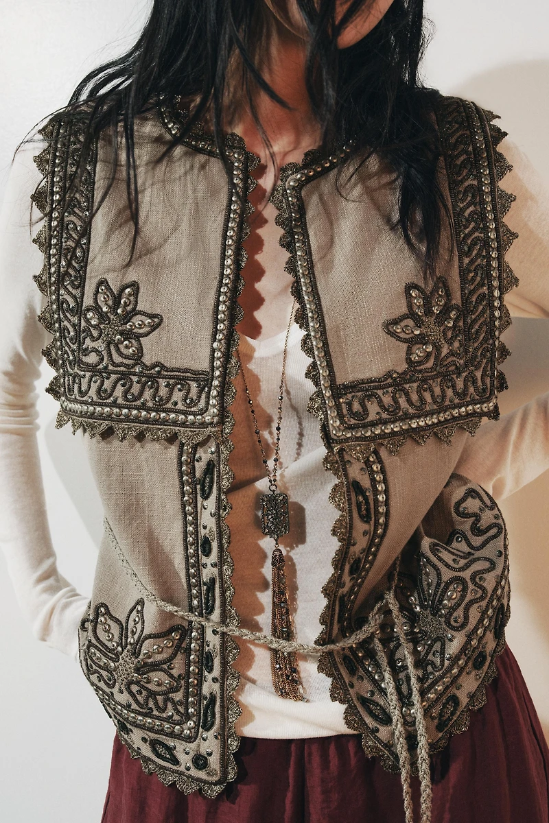EMBROIDERED BELTED VEST ZW COLLECTION