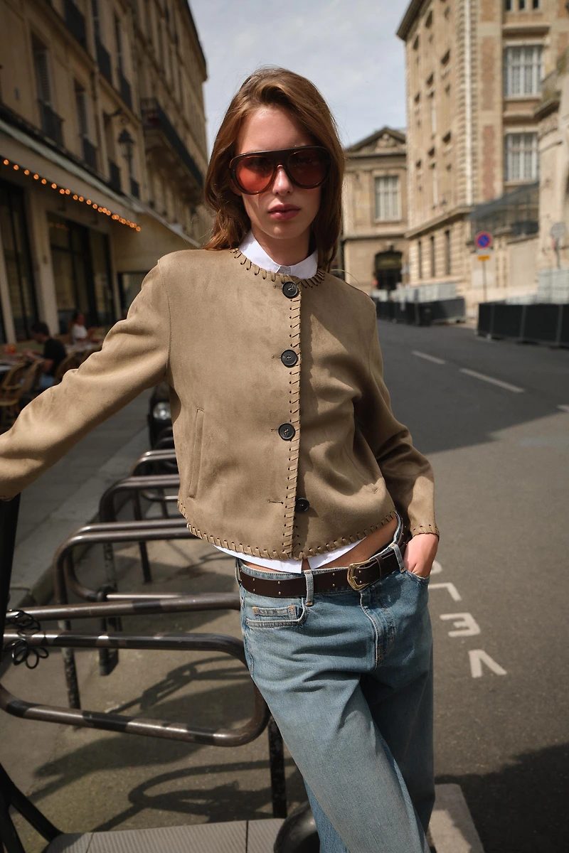 VESTE EFFET DAIM FINITIONS TRESSÉES