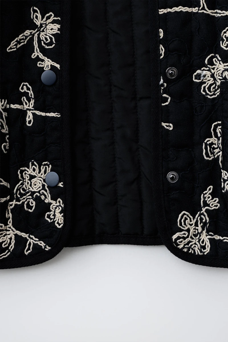 CONTRAST EMBROIDERED QUILTED JACKET