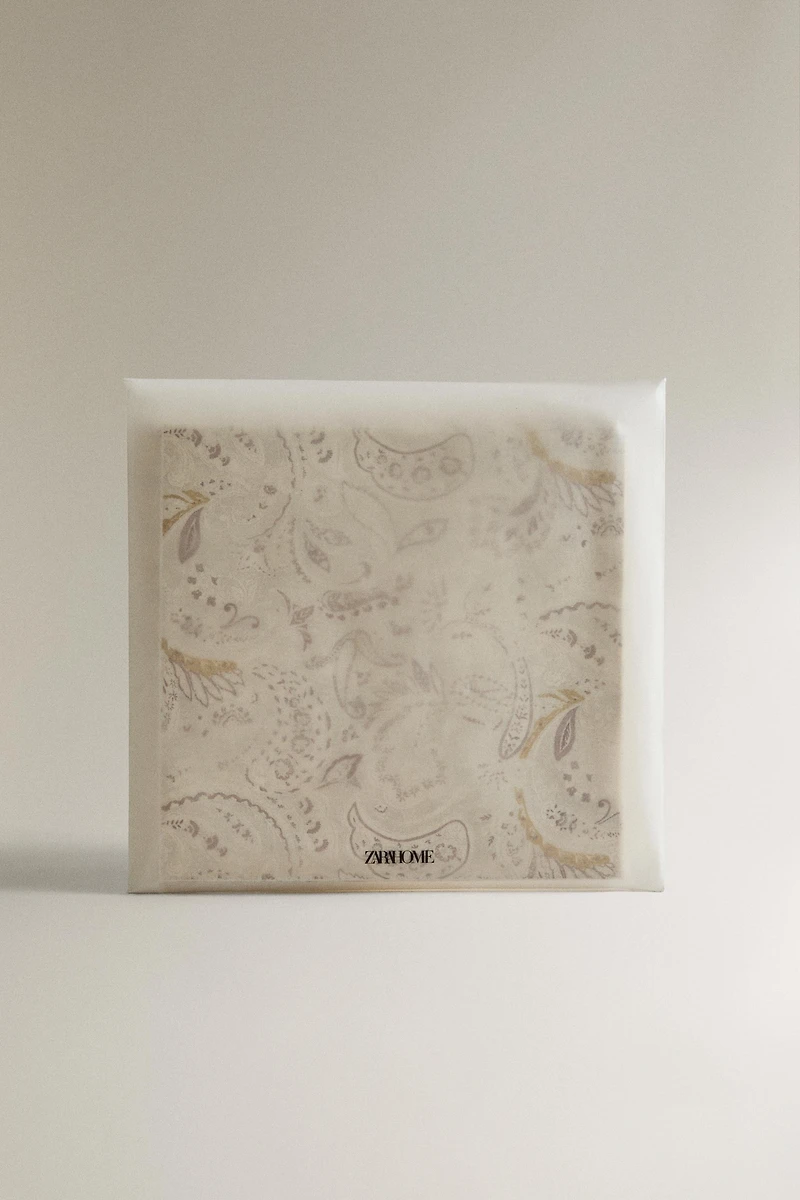 PAISLEY PAPER NAPKIN PACK (PACK OF 20)