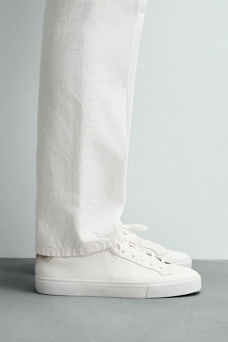 BASKETS BASIQUES