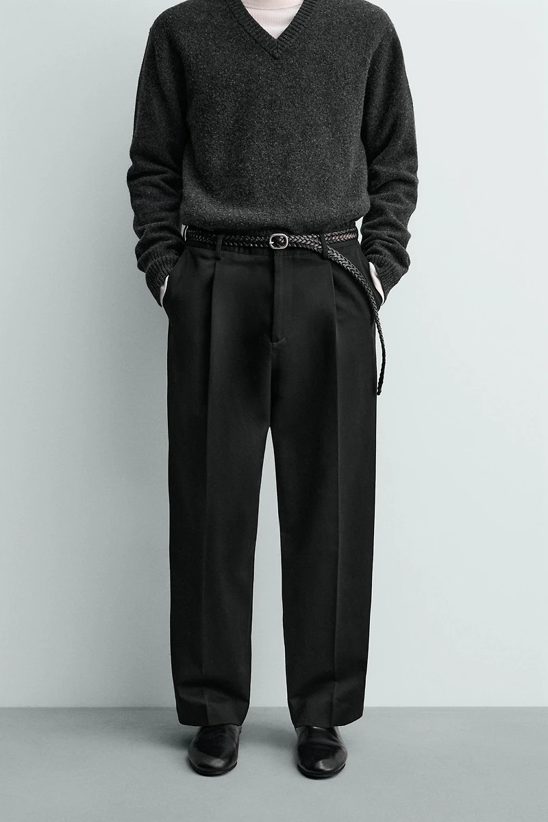 PANTALON COUPE DÉCONTRACTÉE À PLIS AARON LEVINE X ZARA