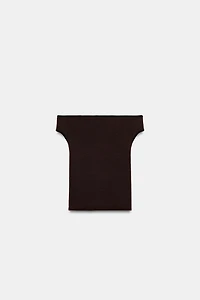 FITTED TOP WITH CONTRAST PIPING