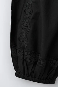 EMBROIDERED LACE BLOOMER PANTS