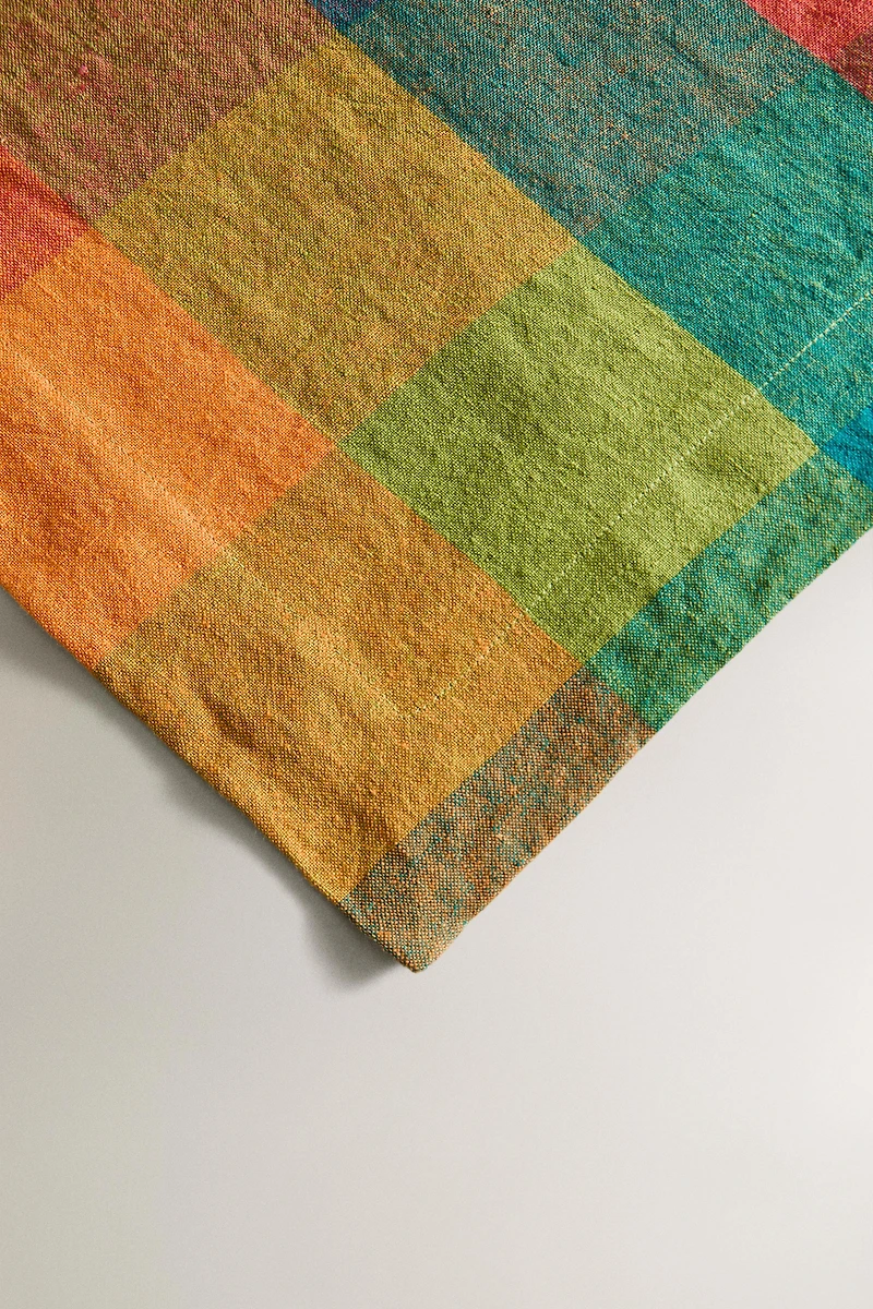 MULTICOLORED CHECK LINEN TABLECLOTH