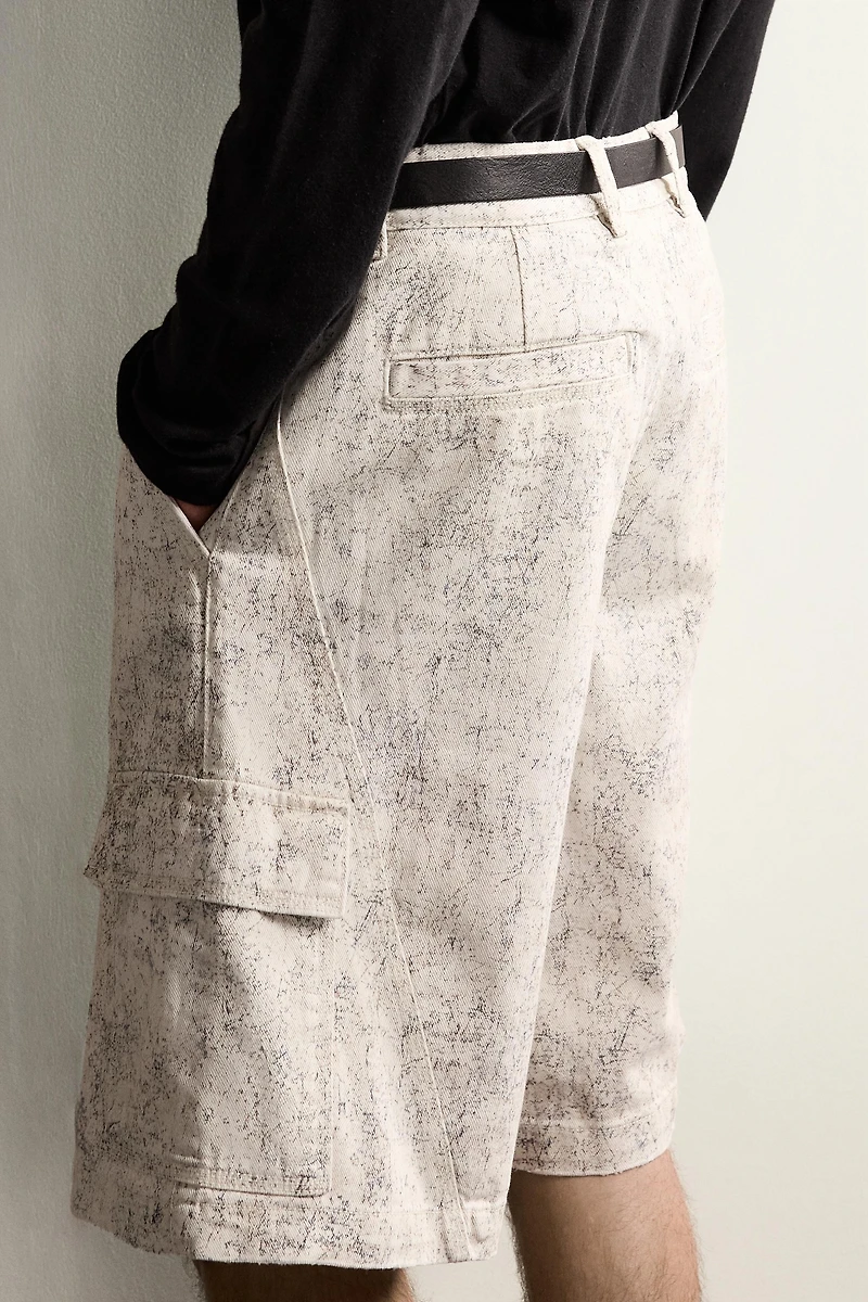 BERMUDA CARGO RELAXED FIT À IMPRIMÉ ABSTRAIT