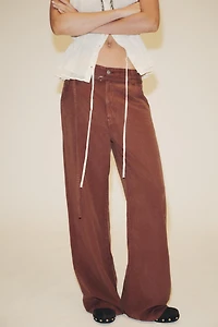 FLOWY BELTED PANTS