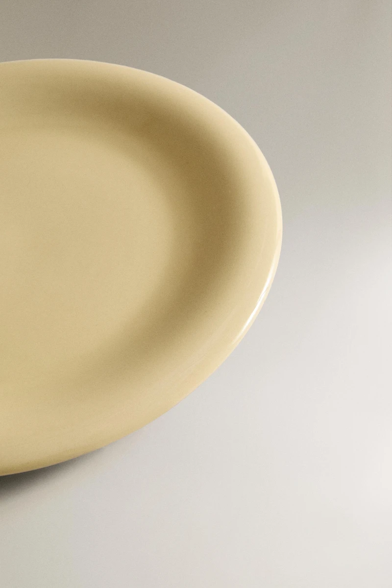 ENAMELLED STONEWARE DINNER PLATE