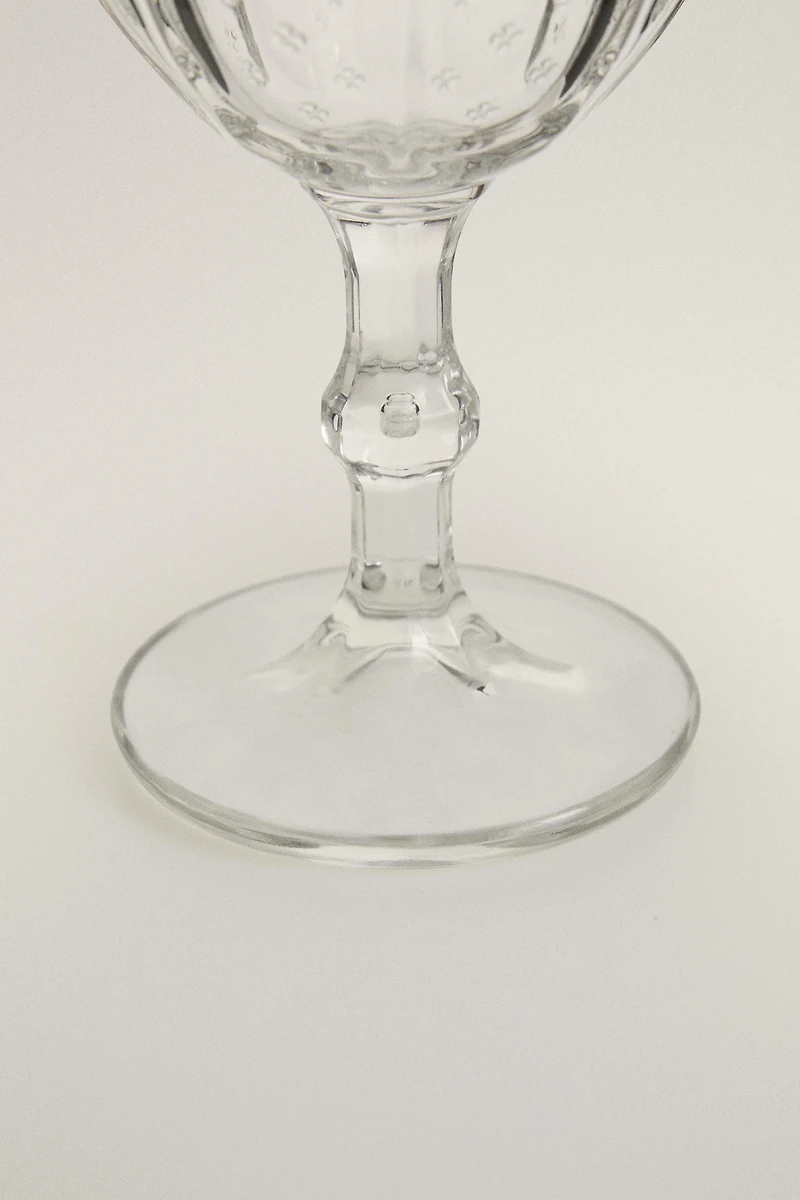 VERRE À VIN RELIEF FLEURI