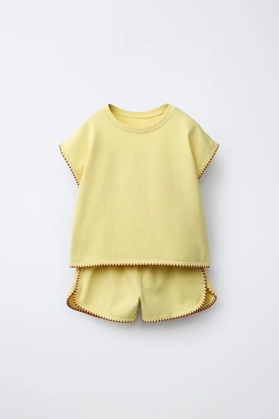 CONTRAST T-SHIRT AND BERMUDA SET