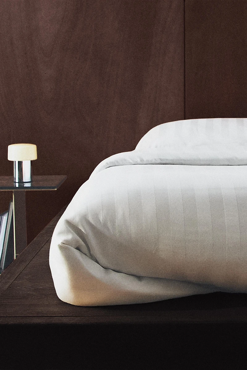 SATEEN STRIPED DUVET COVER (500 THREAD COUNT)
