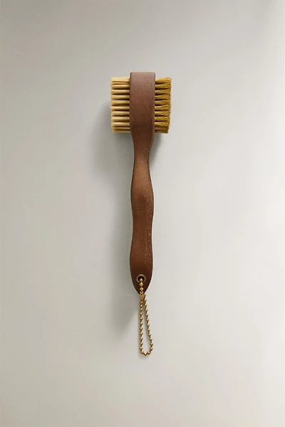 WOODEN GOLF BRUSH