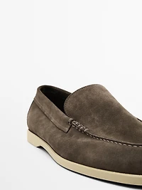 Mocassins souples en croûte de cuir