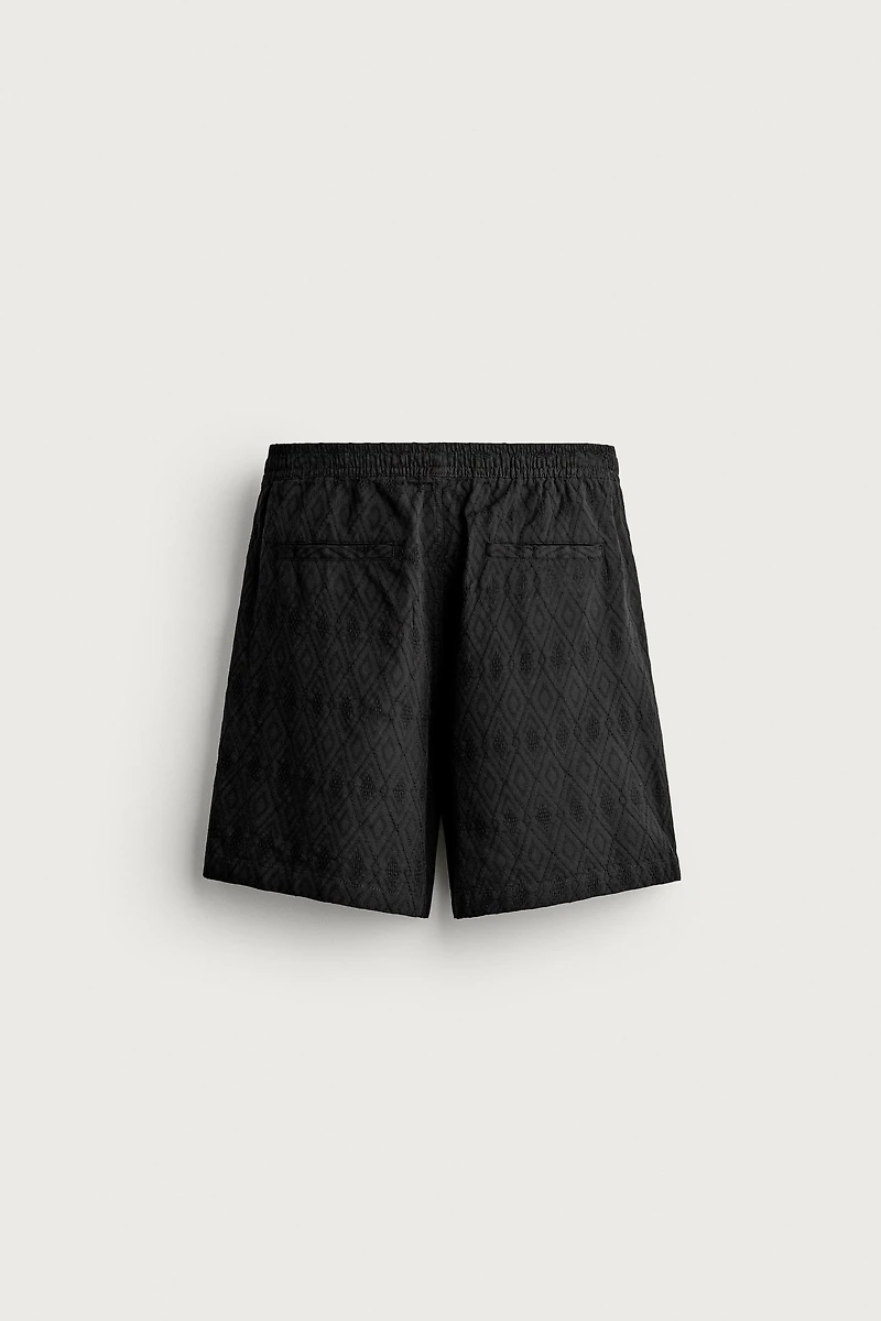 GEOMETRIC JACQUARD REGULAR FIT SHORTS