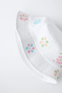 EMBROIDERED BUCKET HAT