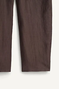 WIDE FIT BELTED PANTS