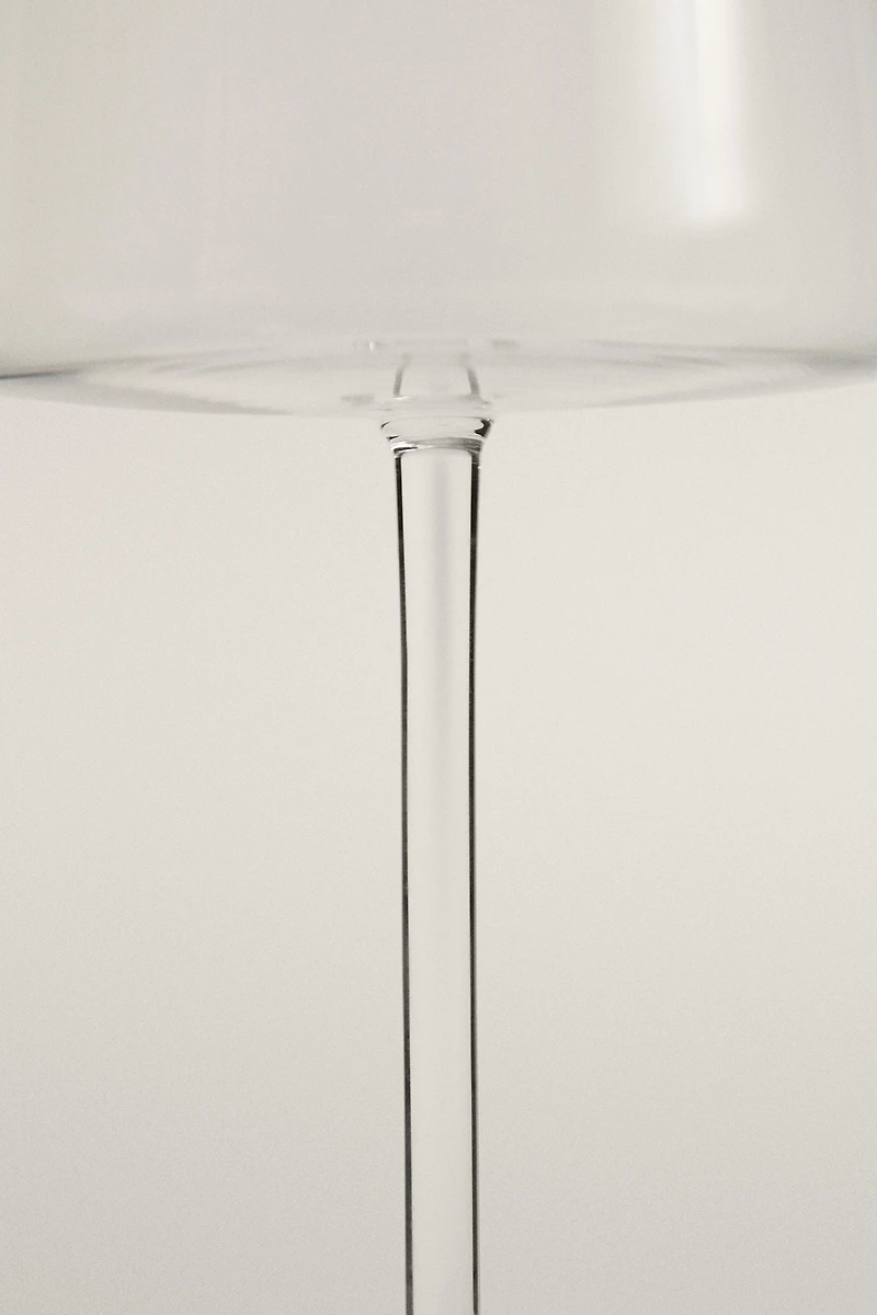 CONICAL CRYSTALLINE GLASS
