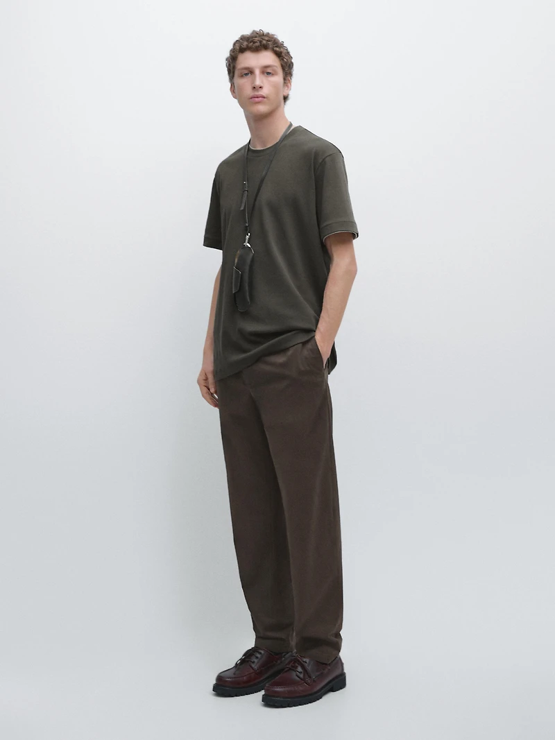 100% cotton T-shirt with contrast neckline