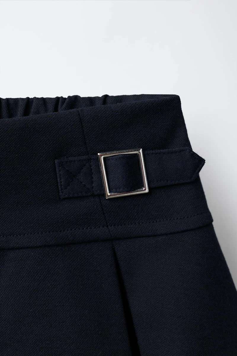 JUPE-SHORT À BOUCLES